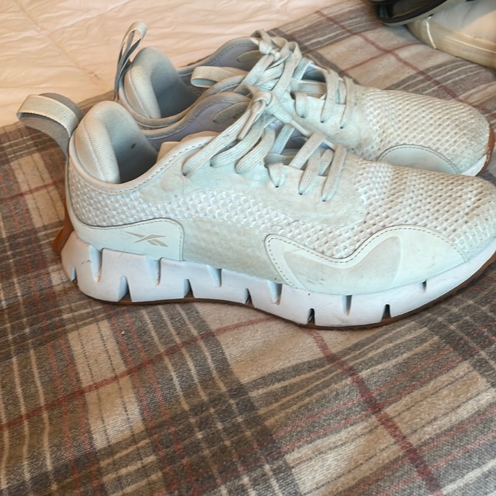 Reebok tennis shoes